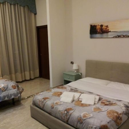 Bed and Breakfast La Dimora Di Re Ferdinando Neapel Exterior foto