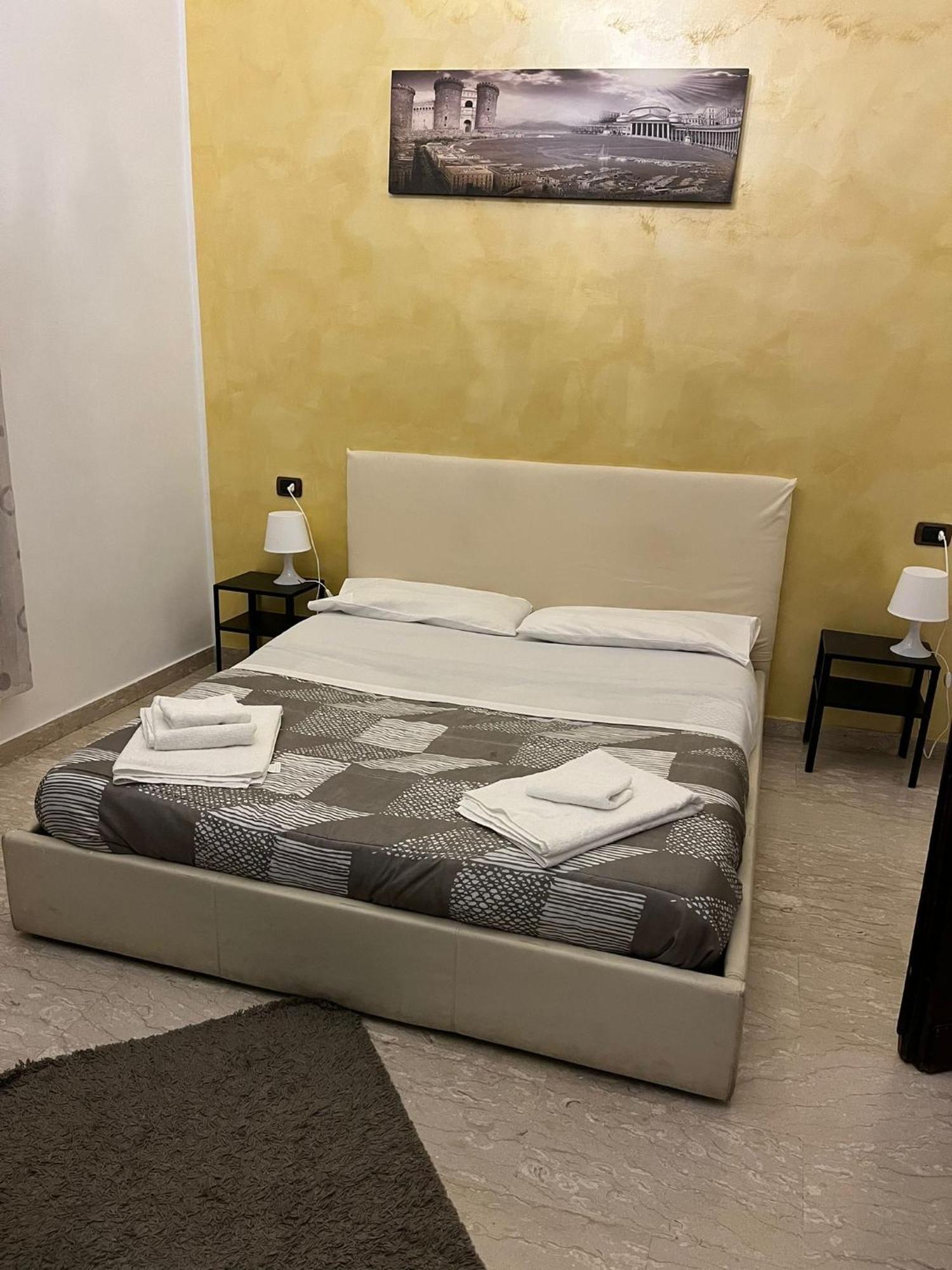 Bed and Breakfast La Dimora Di Re Ferdinando Neapel Exterior foto