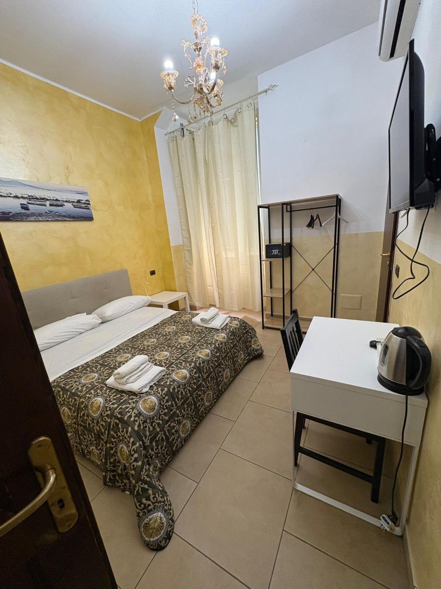 Bed and Breakfast La Dimora Di Re Ferdinando Neapel Exterior foto