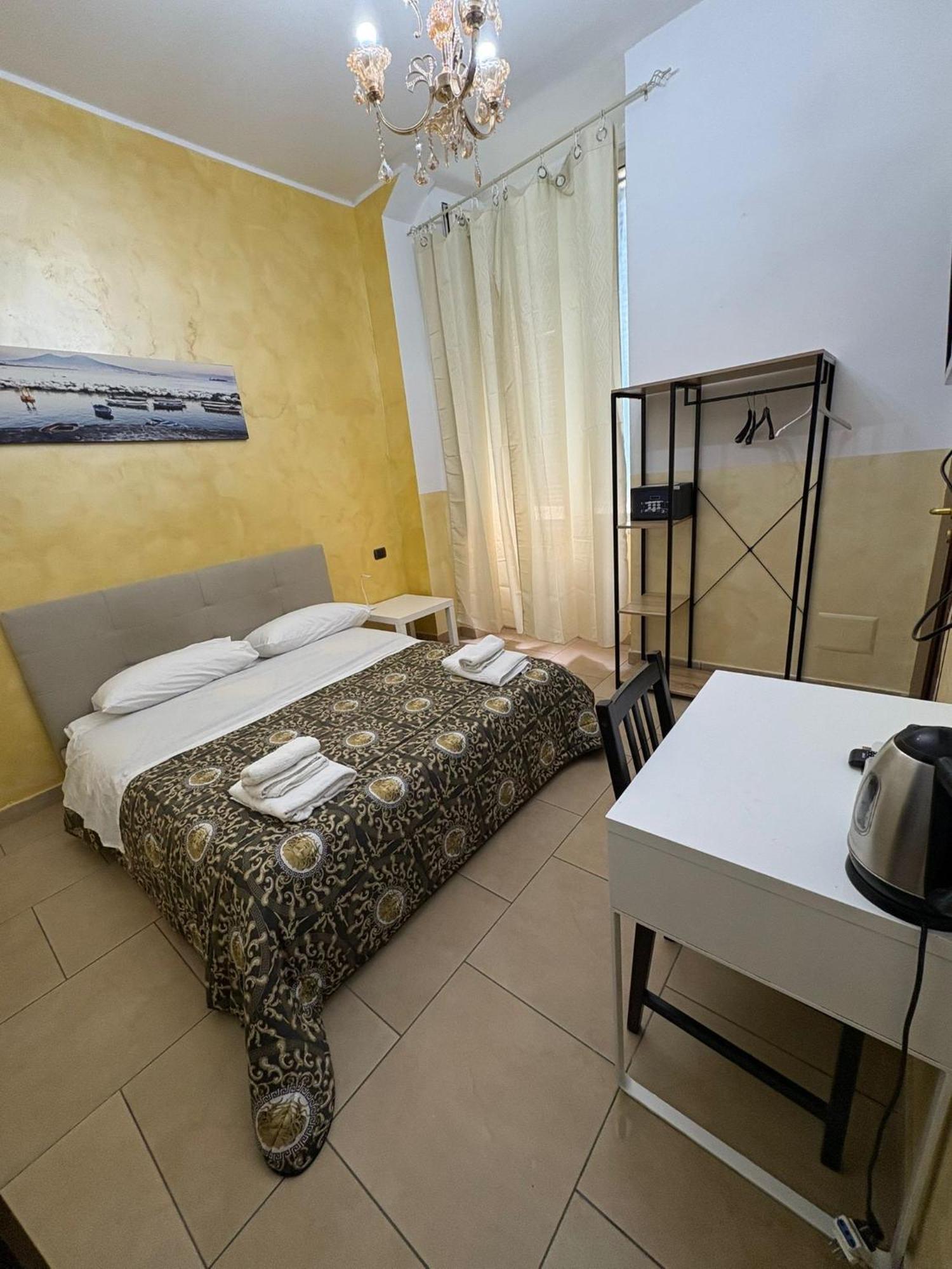 Bed and Breakfast La Dimora Di Re Ferdinando Neapel Exterior foto