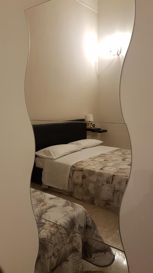 Bed and Breakfast La Dimora Di Re Ferdinando Neapel Exterior foto