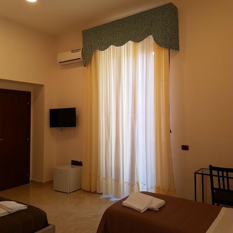 Bed and Breakfast La Dimora Di Re Ferdinando Neapel Exterior foto