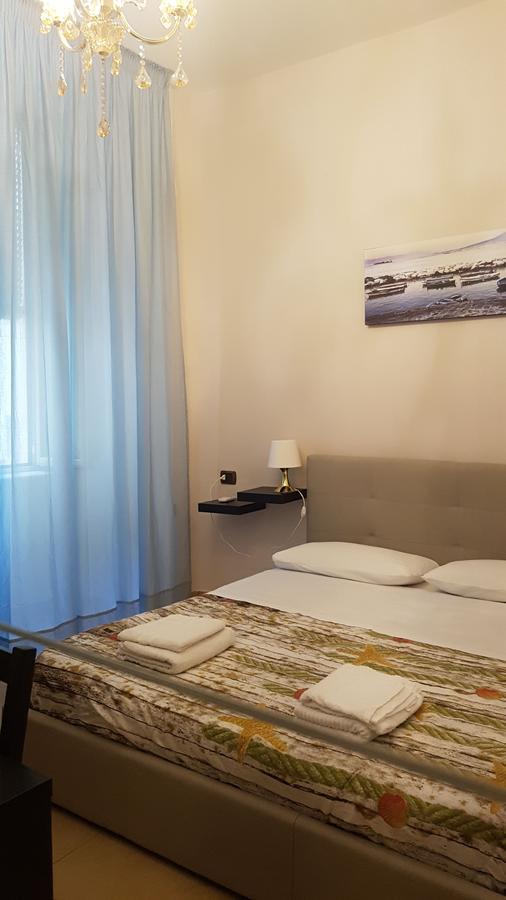 Bed and Breakfast La Dimora Di Re Ferdinando Neapel Exterior foto