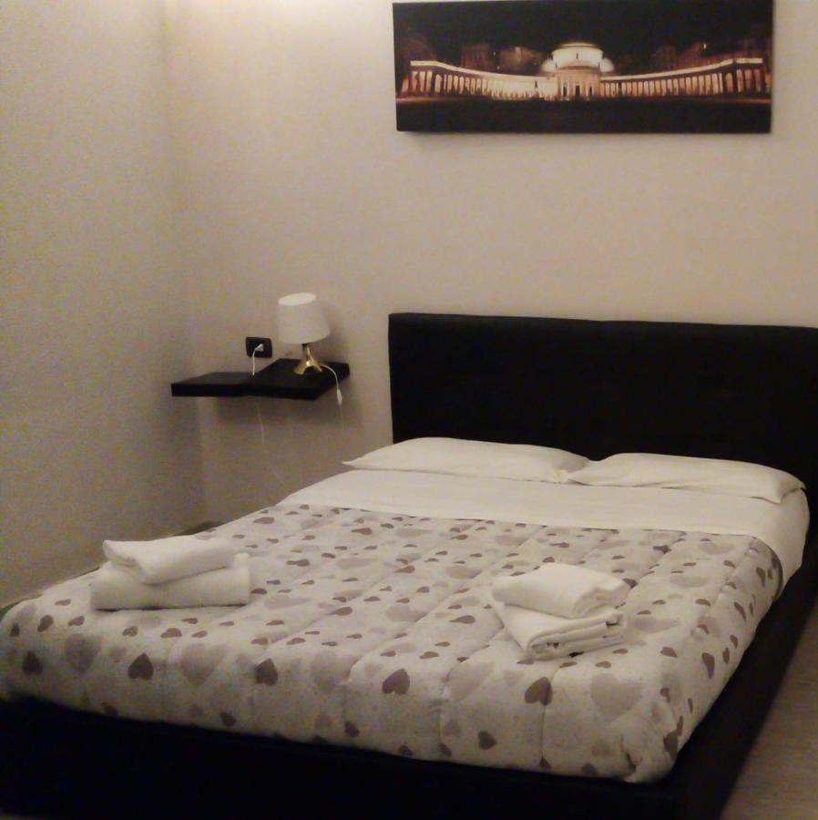 Bed and Breakfast La Dimora Di Re Ferdinando Neapel Exterior foto
